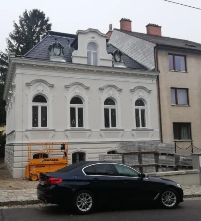 Sanierte Gründerzeitfassade in Wien